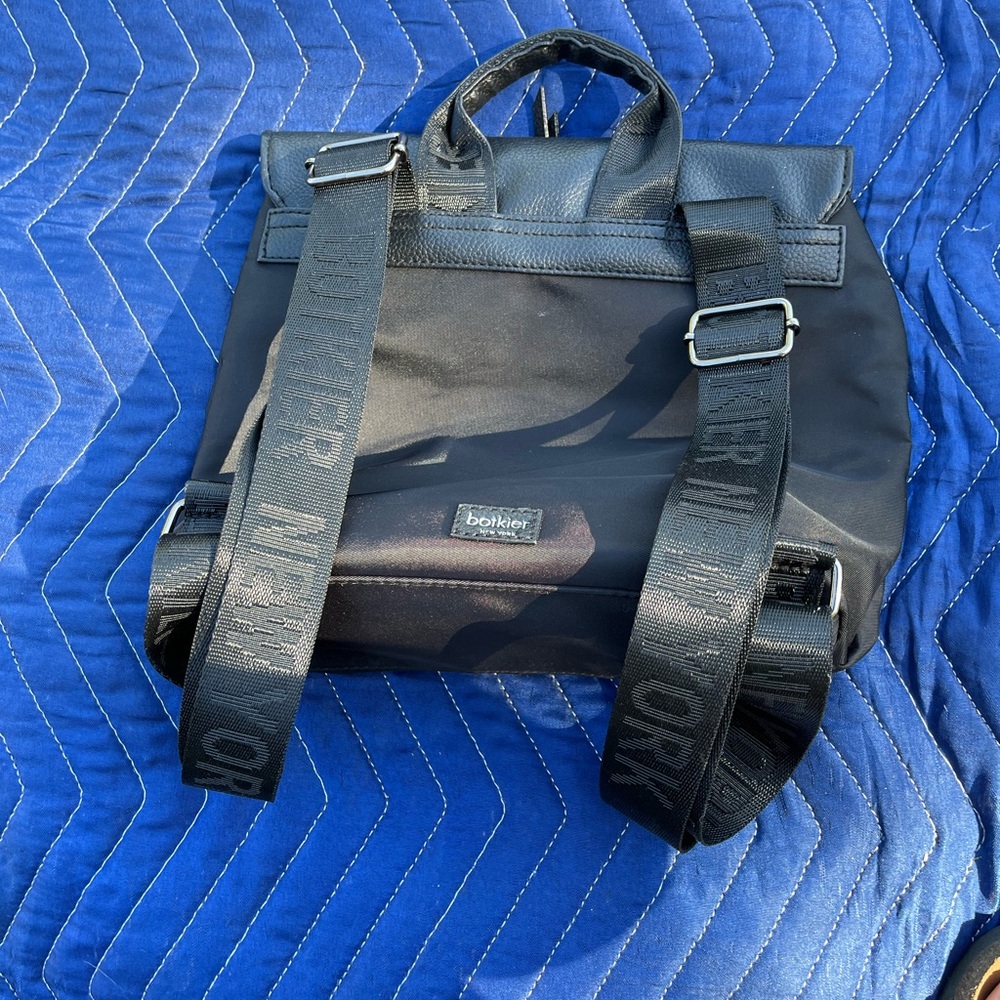 Mini Botkier Backpack - Picture 2 of 4